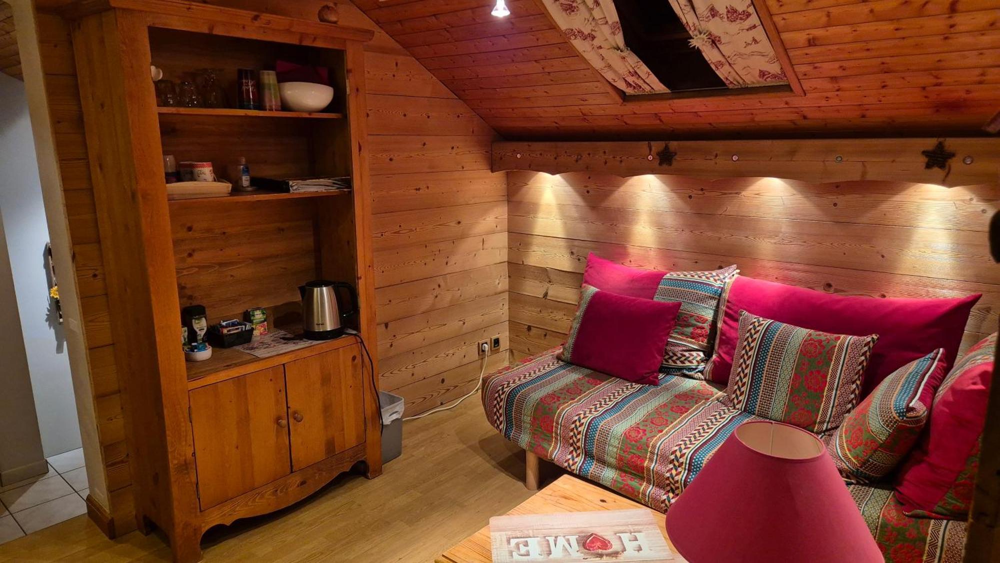 Comme A La Maison, Chambres Au Calme Verrens-Arvey Экстерьер фото